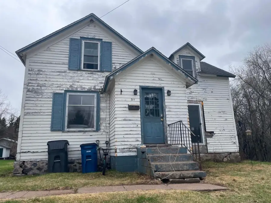 311 Cedar St, Park Falls, WI 54552 - #2