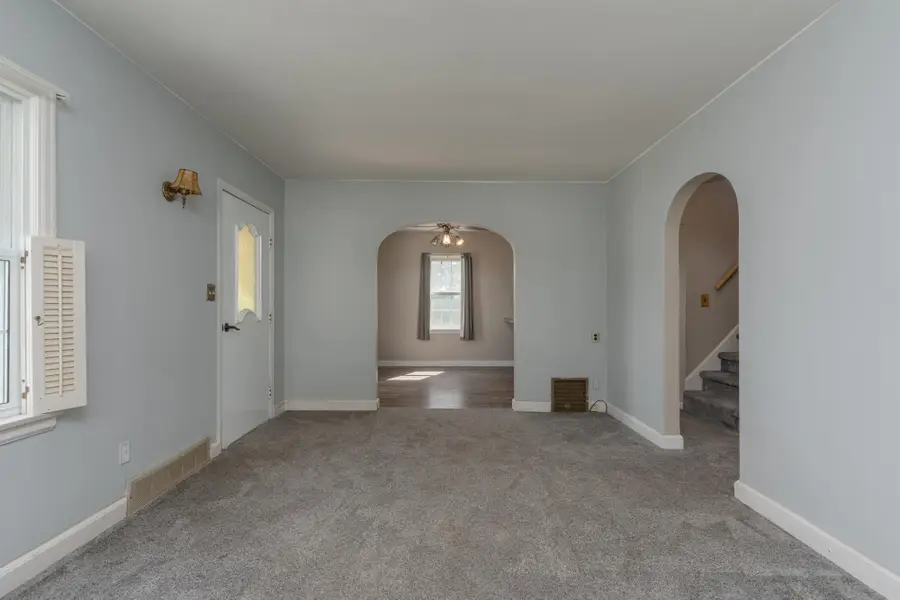 221 Division St W, Iron River, MI 49935 - #3