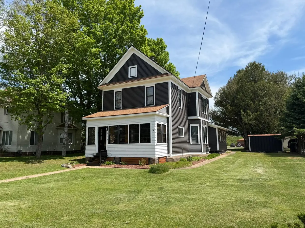 107 4th Ave N, Iron River, MI 49935 - #1