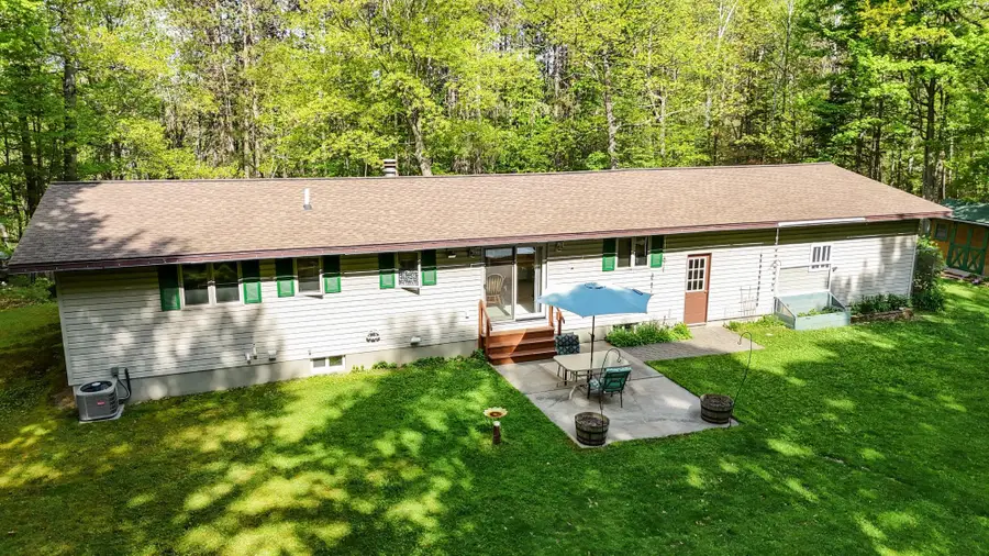 7219 Woodcrest Dr, Rhinelander, WI 54501 - #2