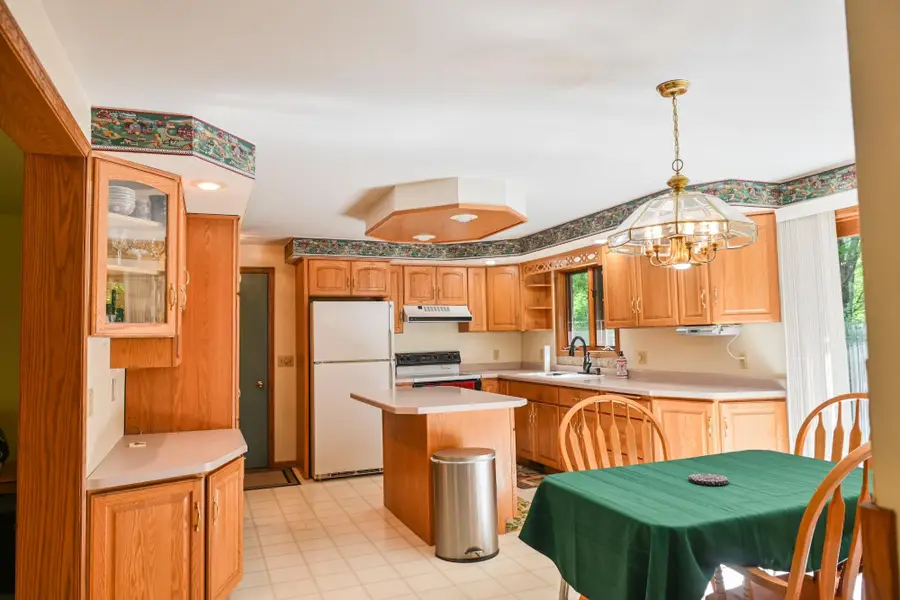 7219 Woodcrest Dr, Rhinelander, WI 54501 - #3