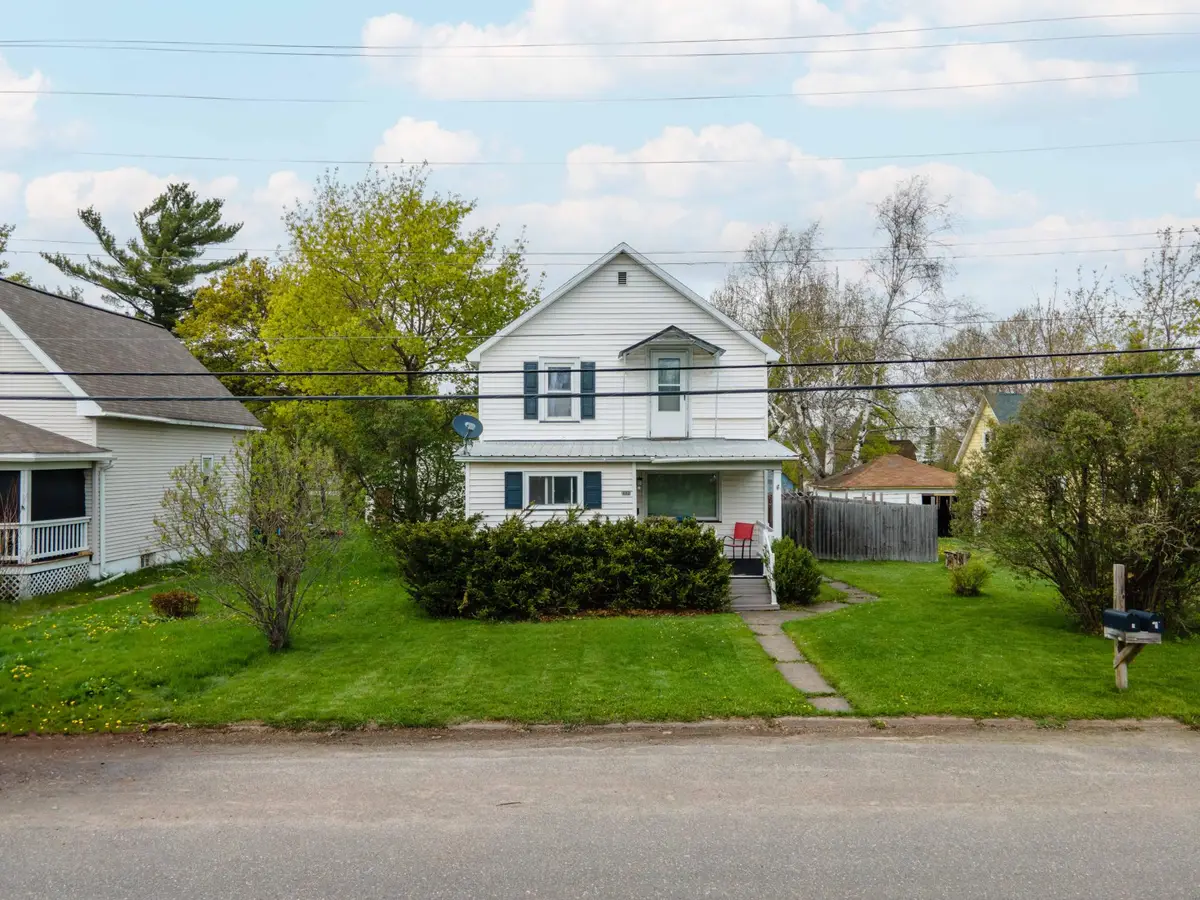 712 Forest Pkwy, Crystal Falls, MI 49920 - #1