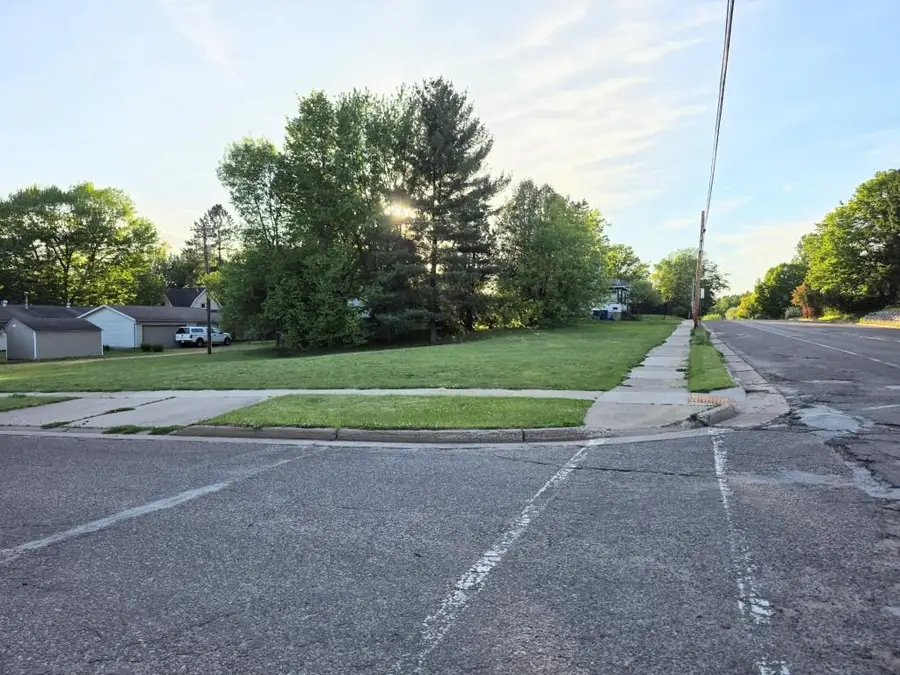 903 Grand Ave, Merrill, WI 54452 - #2