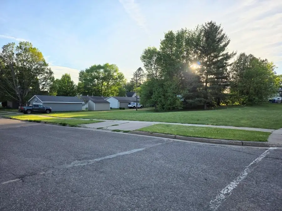 903 Grand Ave, Merrill, WI 54452 - #3