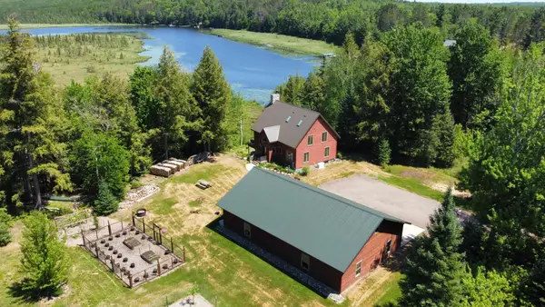 670 Mcguire Rd, Elcho, WI 54428