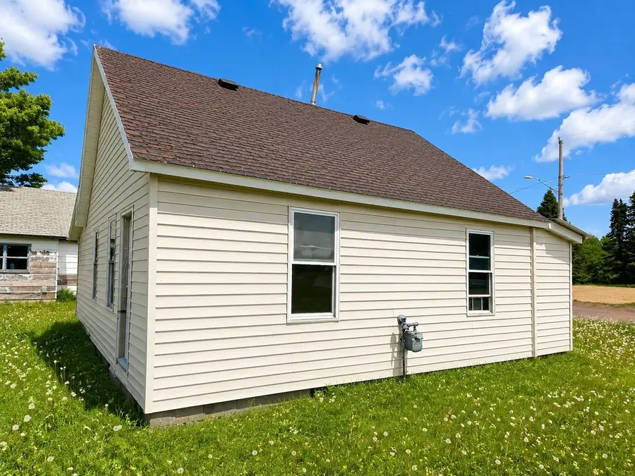 518 Presque Isle St, Marenisco, MI 49947 - #3