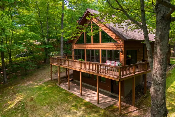 1850 Buck Ct, Arbor Vitae, WI 54568
