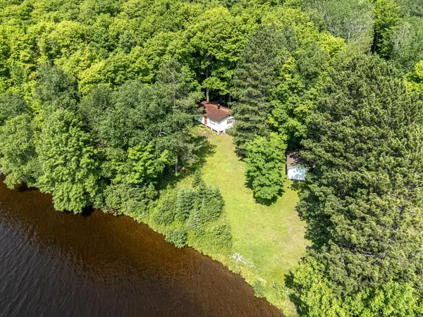 7760 Black Forest Rd, Winchester, WI 54557
