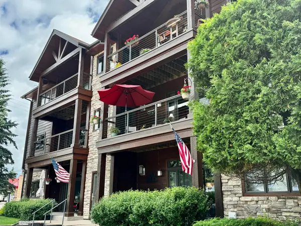 311 Park Ave E #A205, Minocqua, WI 54548