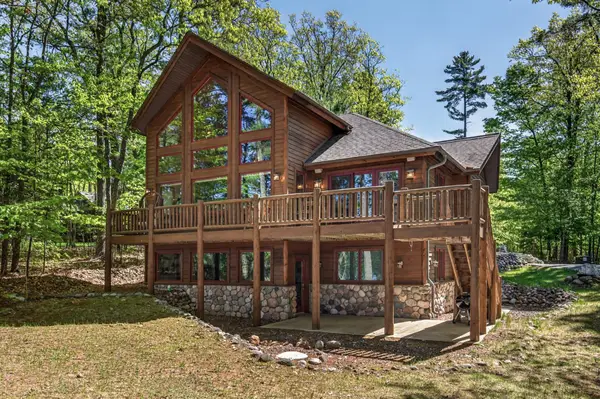 12988 Connemara Ln #1, Manitowish Waters, WI 54545