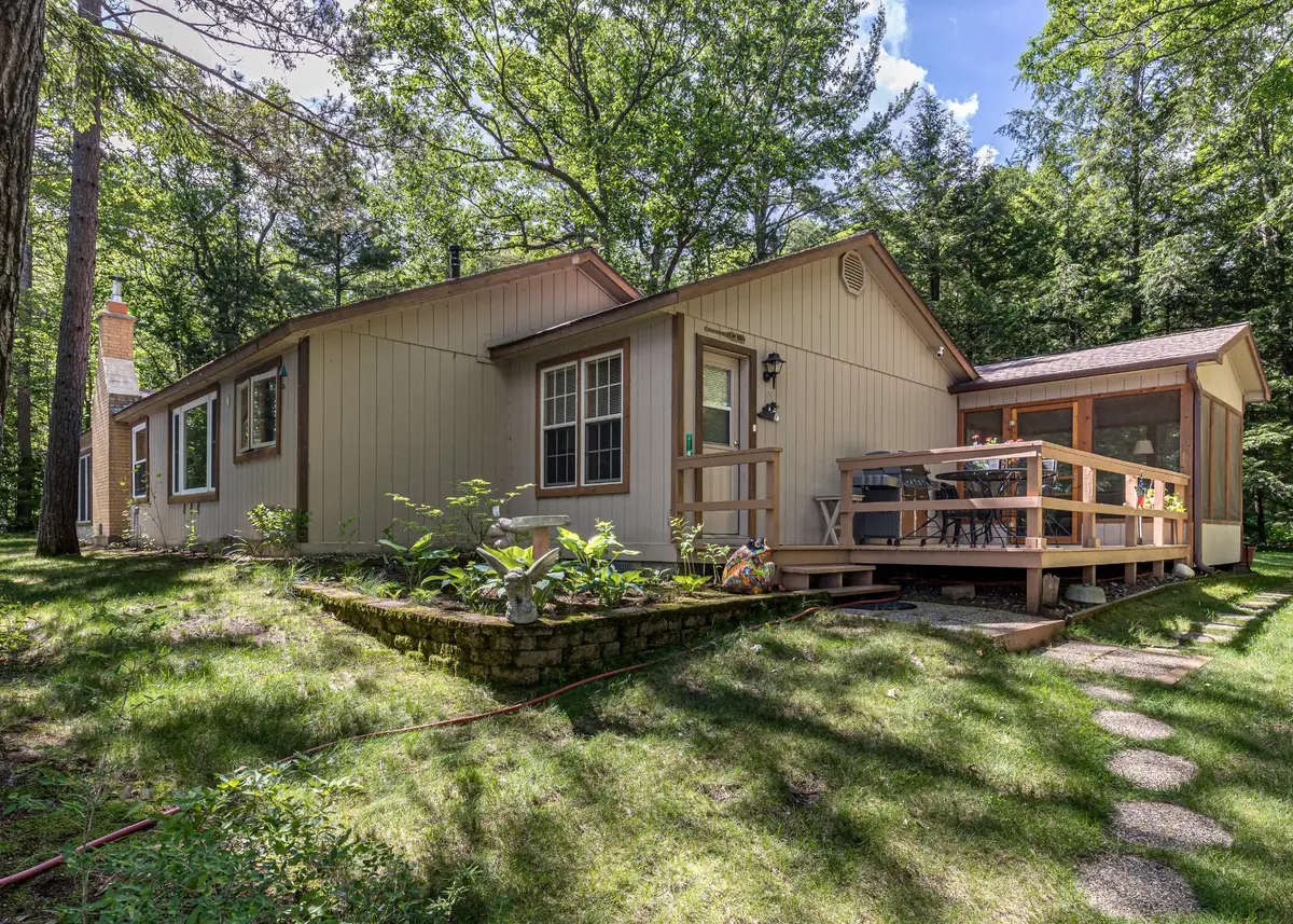 2725 Stearns Lake Rd, Lac Du Flambeau, WI 54538 - #1