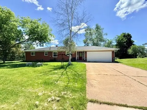 W5097 Sunset Dr, Merrill, WI 54452