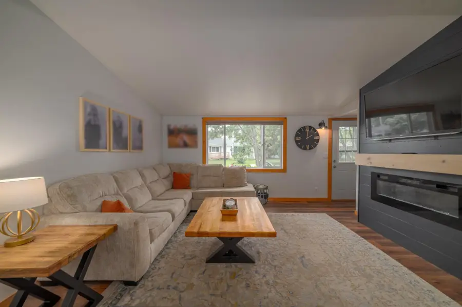 1233 Elizabeth St, Rhinelander, WI 54501 - #3