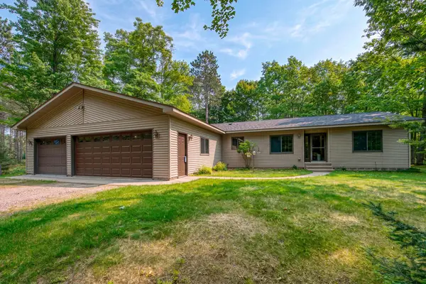 5408 Trappers Tr, Rhinelander, WI 54501