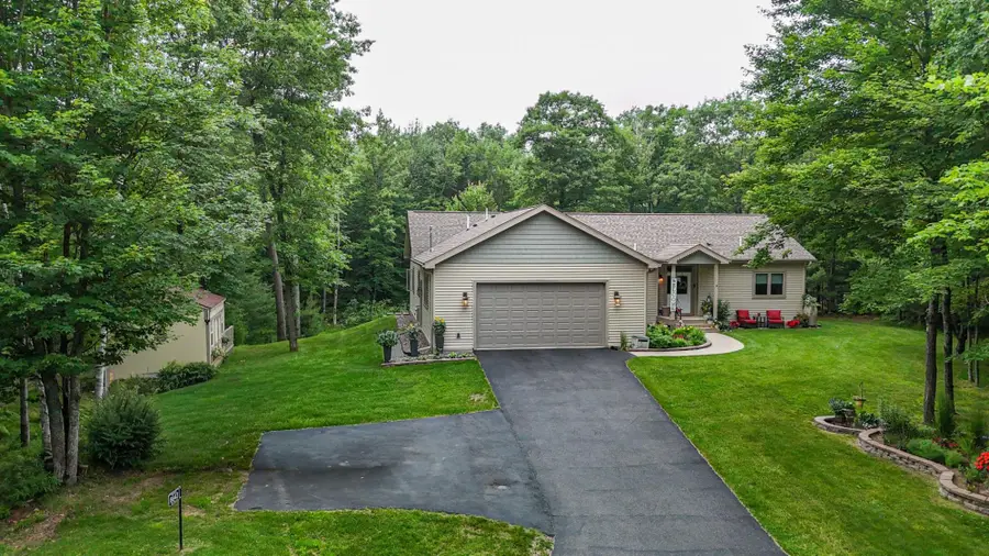 8643 Oak Park Cr, Minocqua, WI 54548 - #2