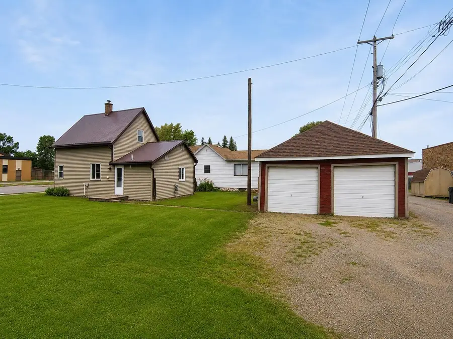 249 5th Ave, Park Falls, WI 54552 - #2