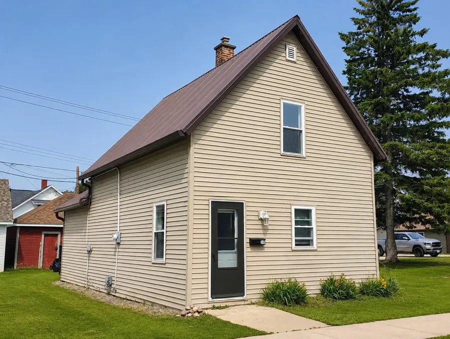 249 5th Ave, Park Falls, WI 54552 - #3