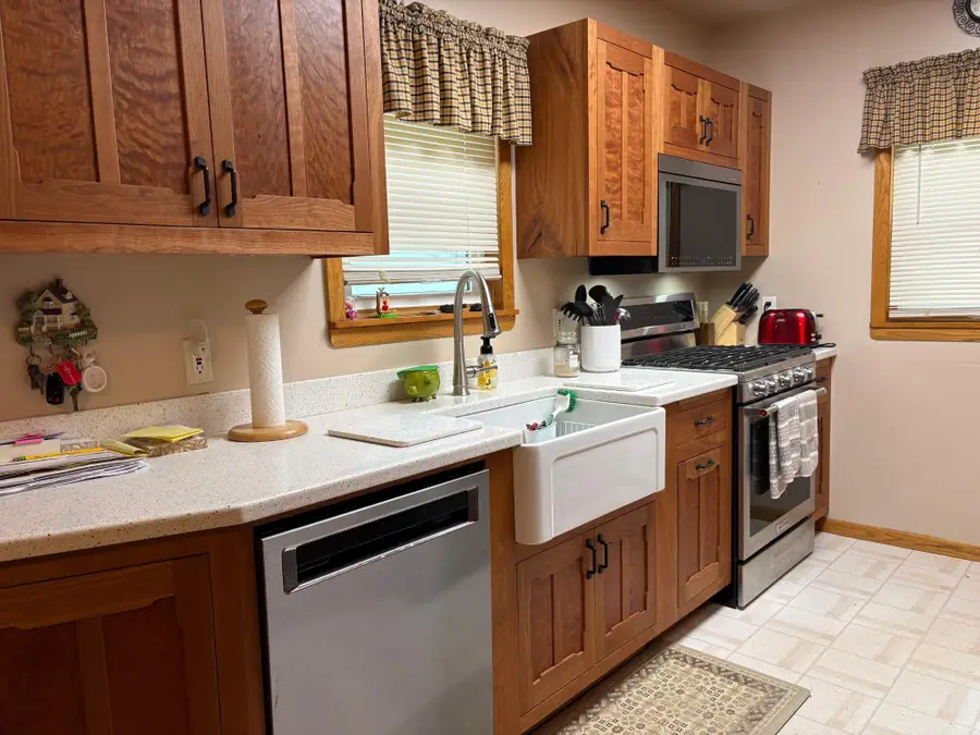 315 Watson St, Antigo, WI 54409 - #3