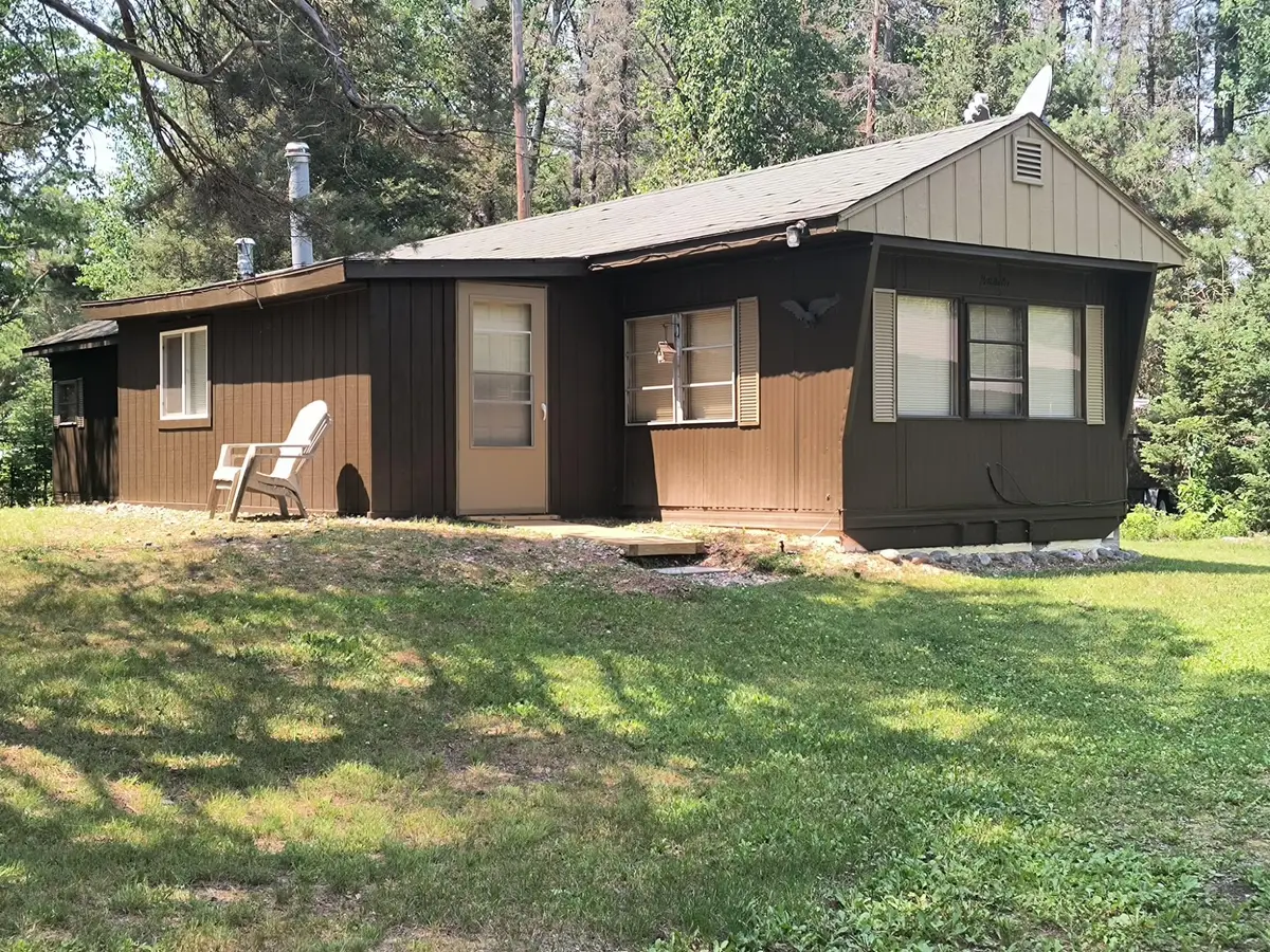 5409 Spafford Rd, Rhinelander, WI 54501 - #1
