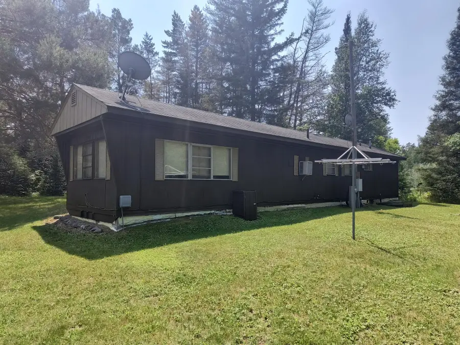 5409 Spafford Rd, Rhinelander, WI 54501 - #2