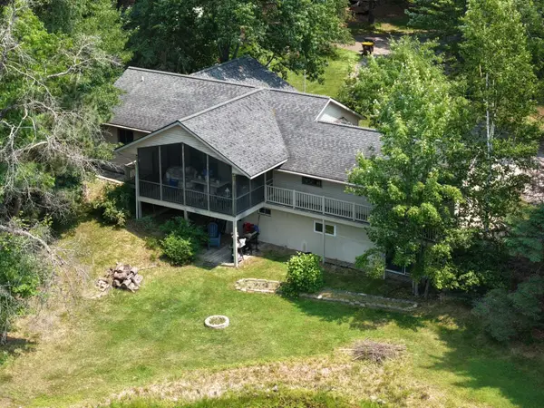 9832 Bolger Lake Rd, Minocqua, WI 54548