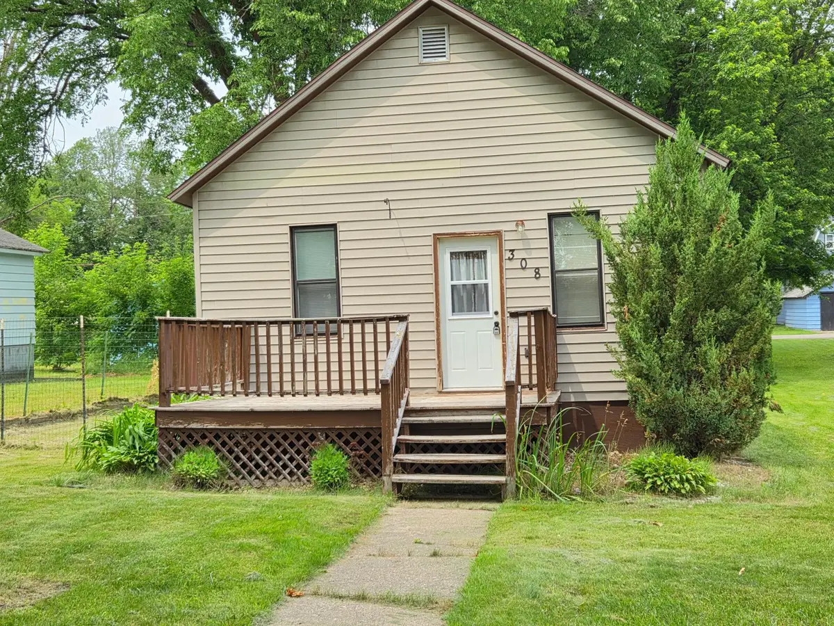 308 4th St, Goodman, WI 54153 - #1
