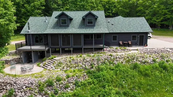 N8054 Ridge Rd, Phillips, WI 54555