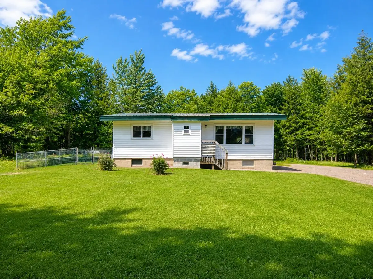 W7860 Cross Rd, Butternut, WI 54514 - #1