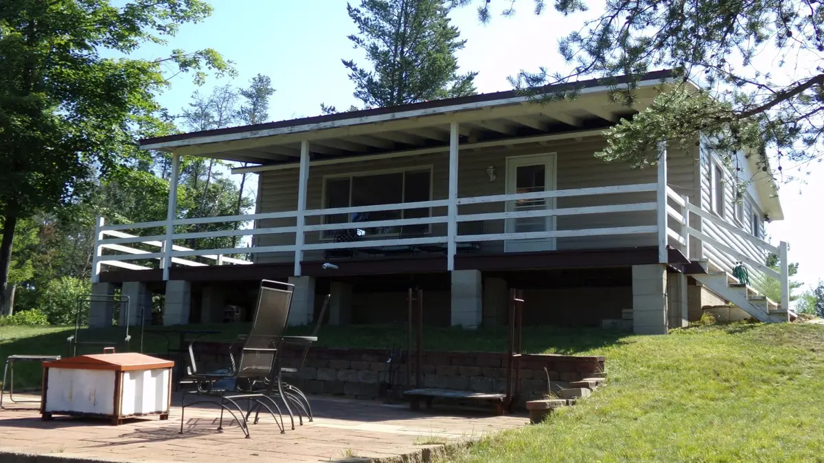 9151 Parkway Rd N, Crivitz, WI 54114 - #1