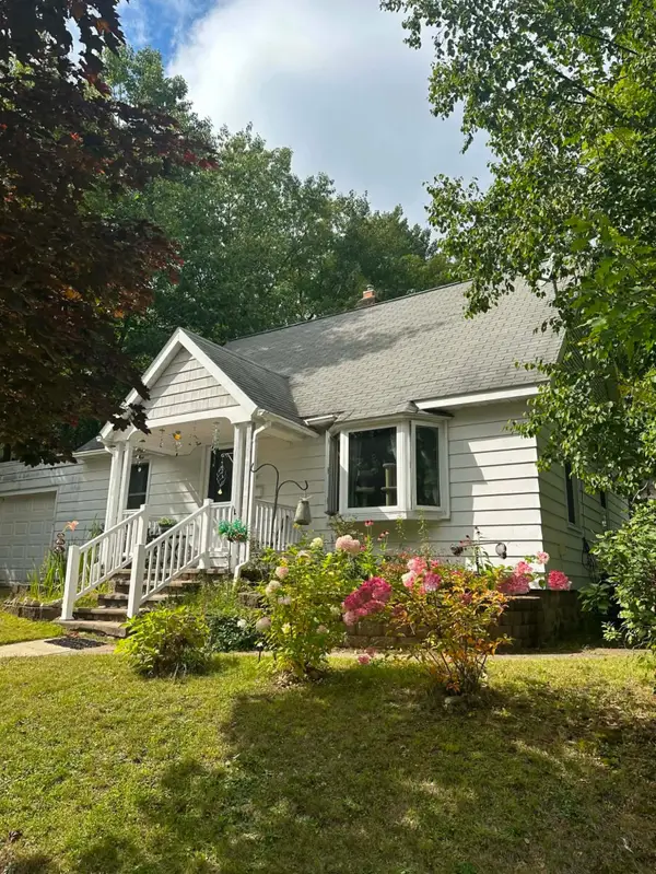 318 Highview Pkwy, Rhinelander, WI 54501