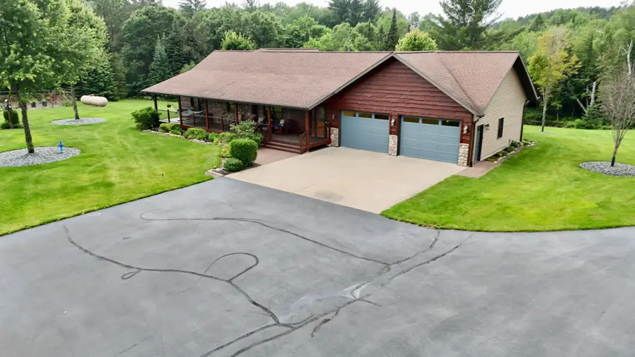 2521 Lake Nokomis Rd, Tomahawk, WI 54487 - #2