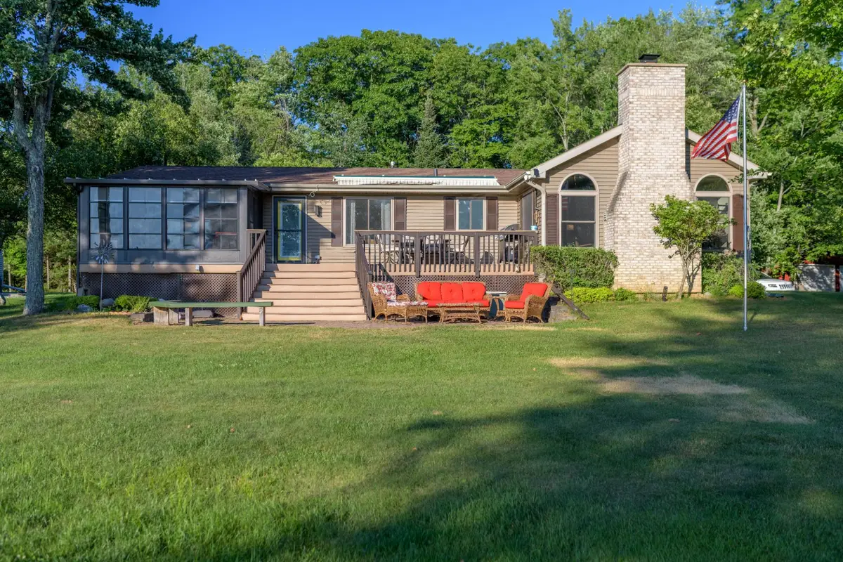 2718 Green Bass Rd, Rhinelander, WI 54501 - #1