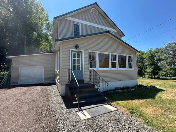502 Luoma Rd, Wakefield, MI 49968