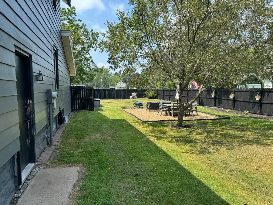 900 Lincoln St, Antigo, WI 54409 - #3
