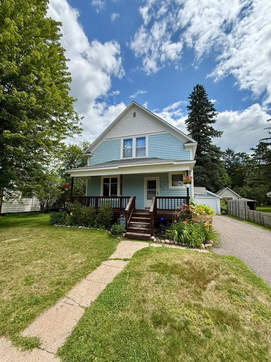 343 Virginia St, Antigo, WI 54409 - #2