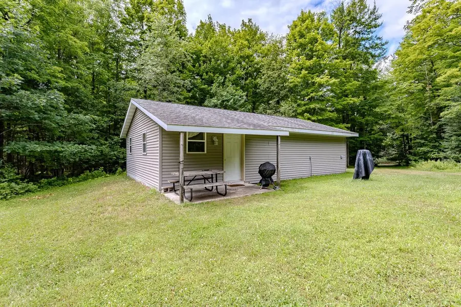 6939 Hill Ct, Merrill, WI 54452 - #3