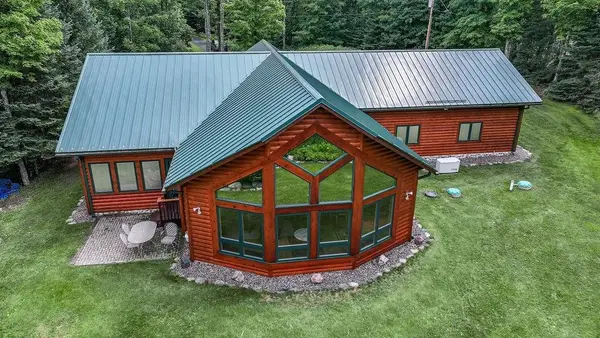 10853 Cth B, Presque Isle, WI 54557