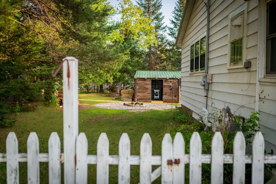 302 Pine St E, Eagle River, WI 54521 - #3