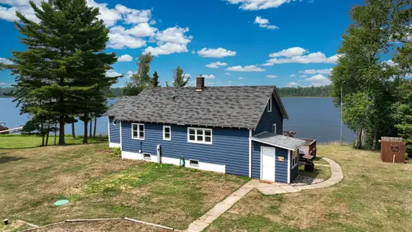 8029 Nokomis Dr, Eagle River, WI 54521