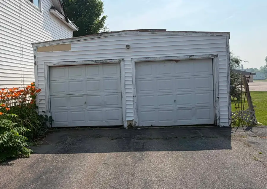 419 Elm St, Antigo, WI 54409 - #3