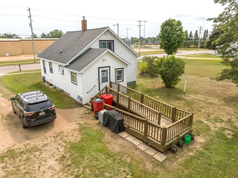124 2nd Ave, Antigo, WI 54409 - #3