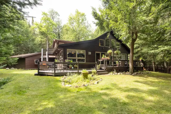 1574 Rangeline Rd, Eagle River, WI 54521