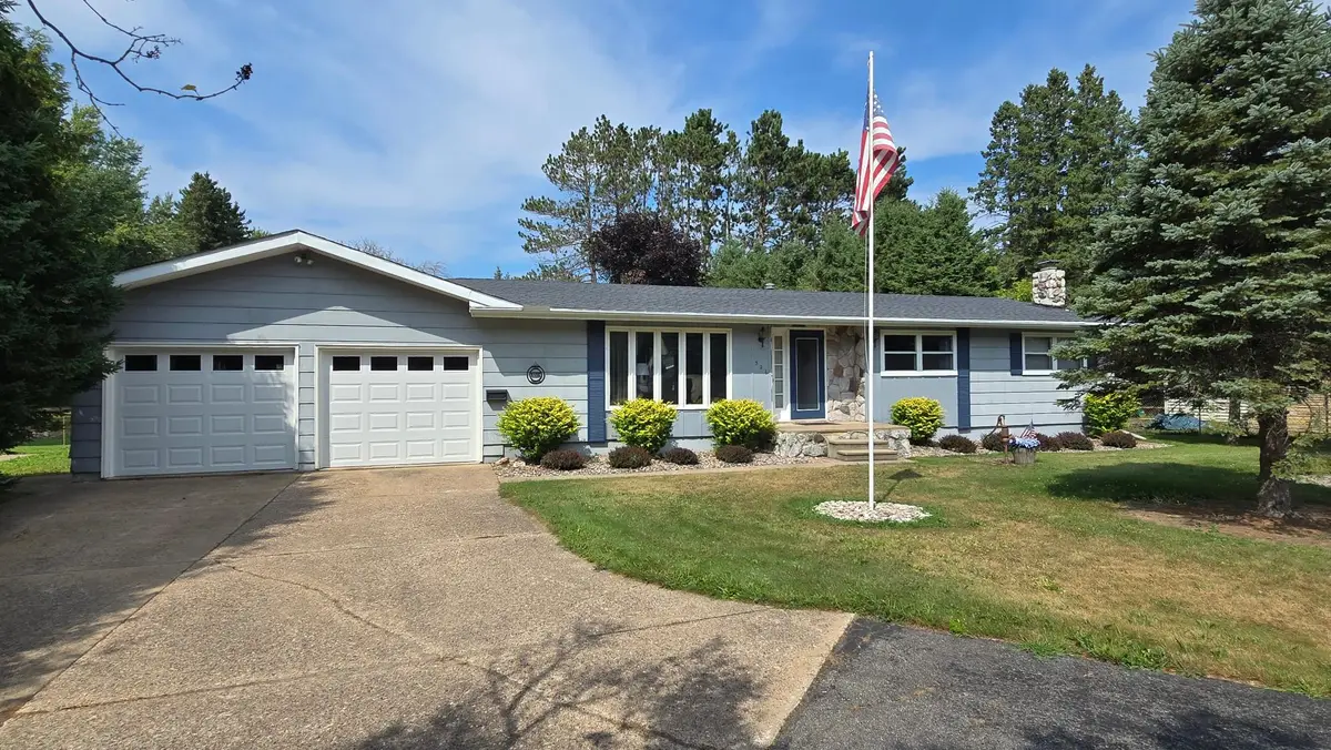 326 Gruber St, Antigo, WI 54409 - #1