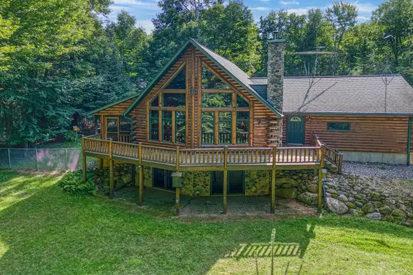 9237 Hemlock Row Rd, Presque Isle, WI 54557