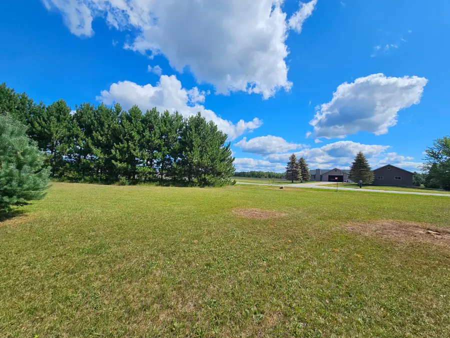 6749 Pierce Dr, Three Lakes, WI 54562 - #2