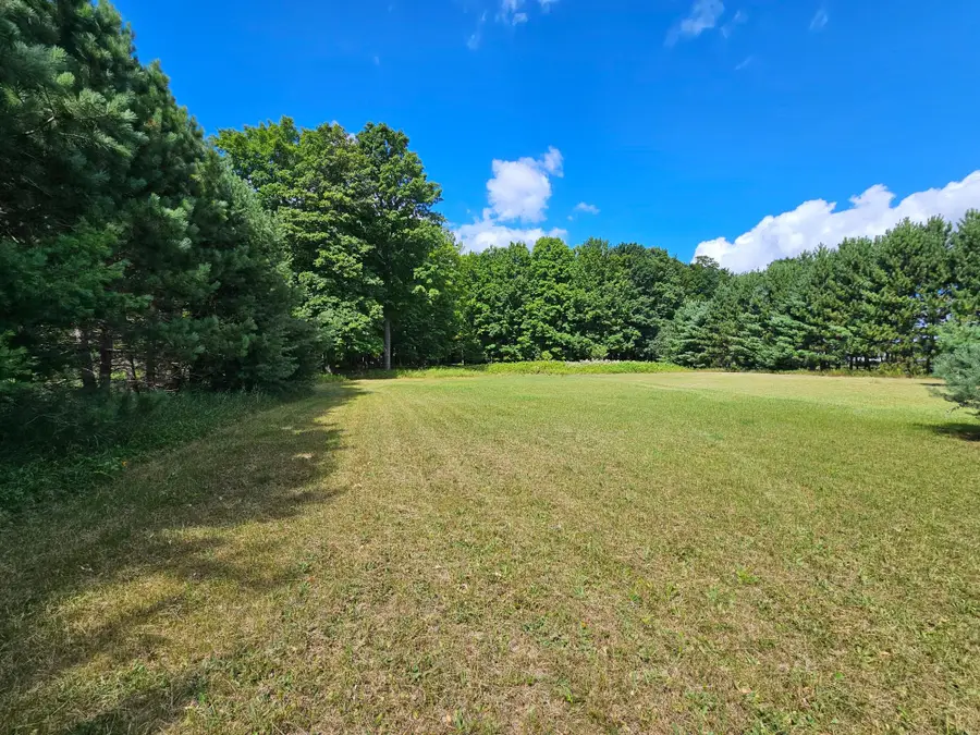 6749 Pierce Dr, Three Lakes, WI 54562 - #3