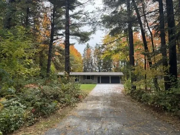 5179 Kerry Ln, Rhinelander, WI 54501