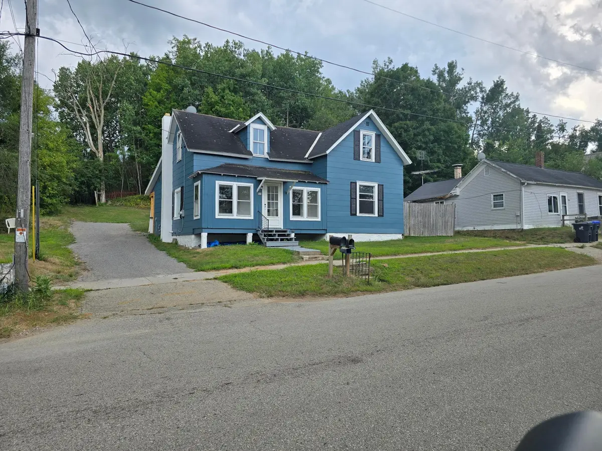 813 Tyler Ave, Wausaukee, WI 54177 - #1