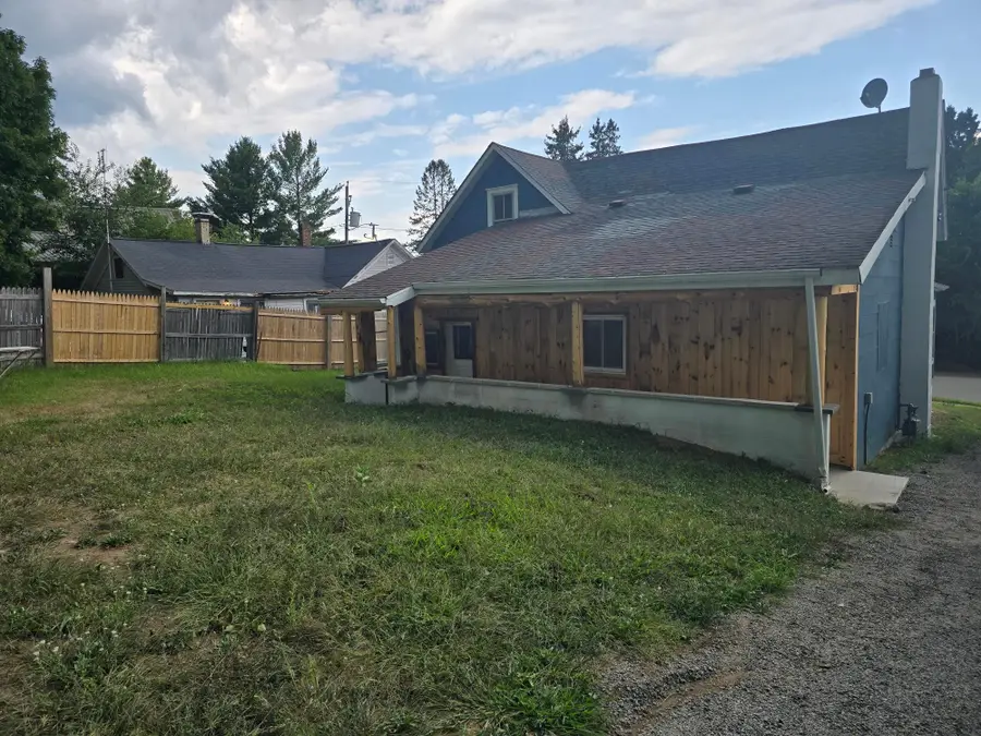 813 Tyler Ave, Wausaukee, WI 54177 - #2