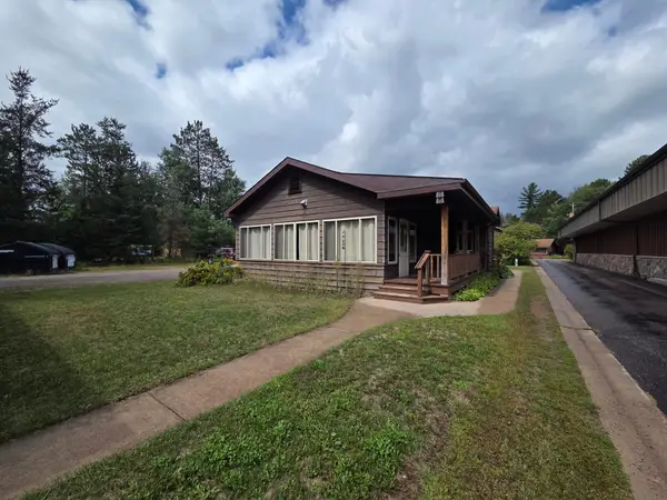 4184 Oak St, Land O Lakes, WI 54540